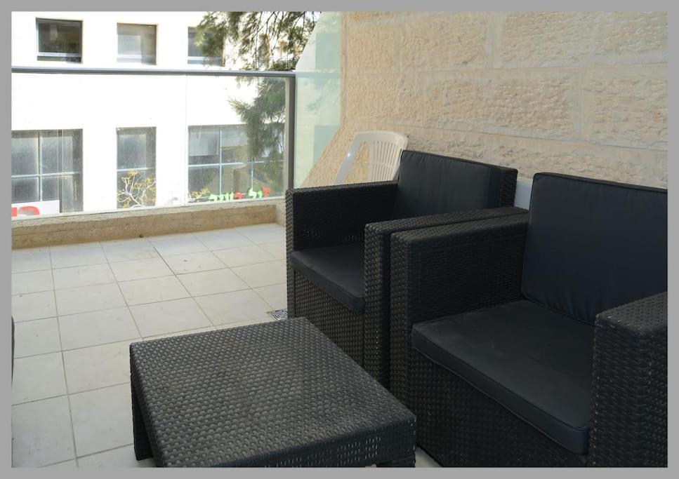 Luxury 3 Bedroom Apt, Harav Kook7 Jerusalem Exteriör bild