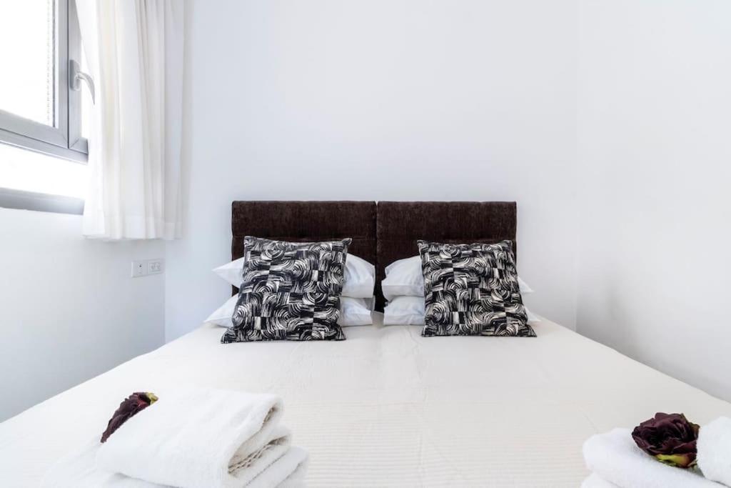 Luxury 3 Bedroom Apt, Harav Kook7 Jerusalem Exteriör bild