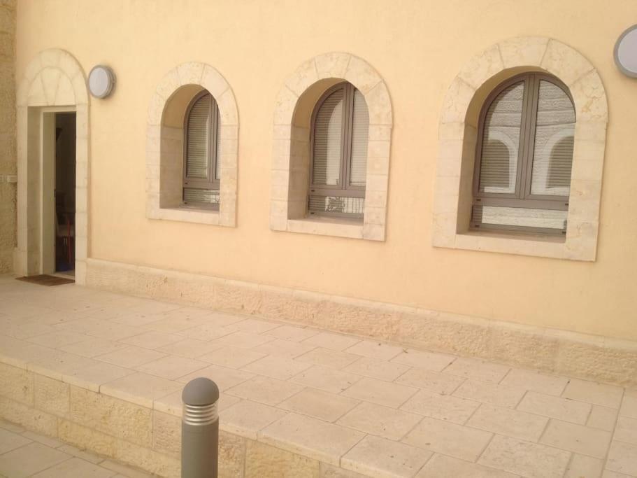 Luxury 3 Bedroom Apt, Harav Kook7 Jerusalem Exteriör bild