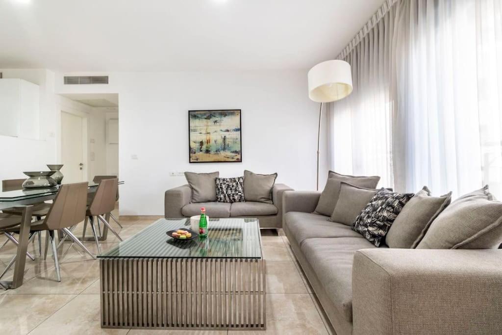 Luxury 3 Bedroom Apt, Harav Kook7 Jerusalem Exteriör bild